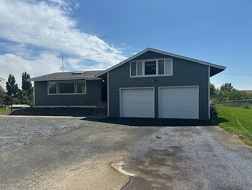 4567 Road 6.5 NE Photo 1