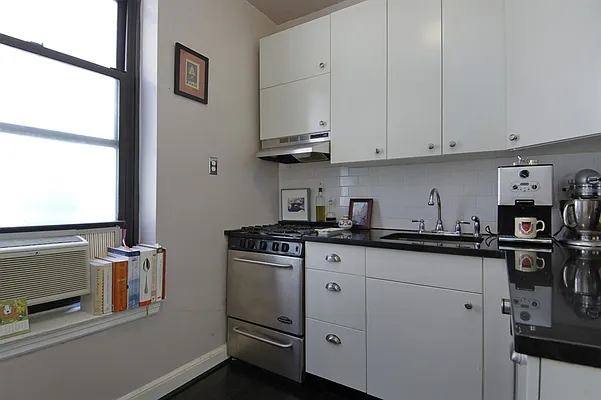 Sold by Corcoran | media 11