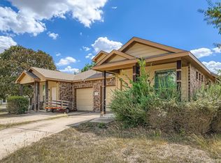 3000 Whisper Oaks Ln, Georgetown, TX 78628