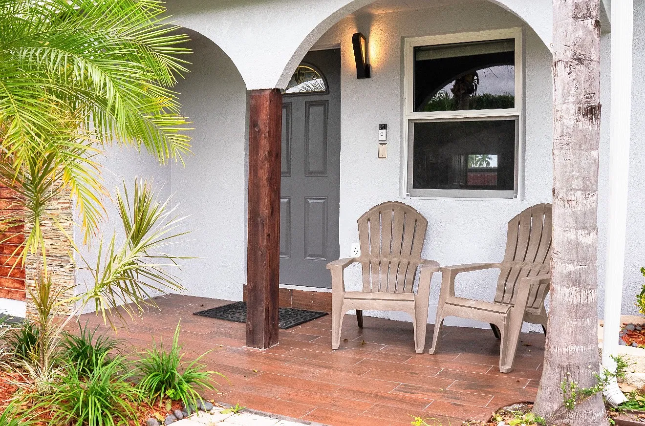 3 bed, 960 sqft, $2,880 — Photo 2