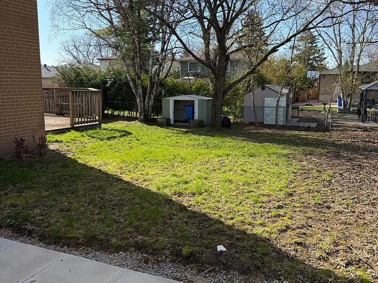 5 Navan Cres #BASEMENT — Photo 17