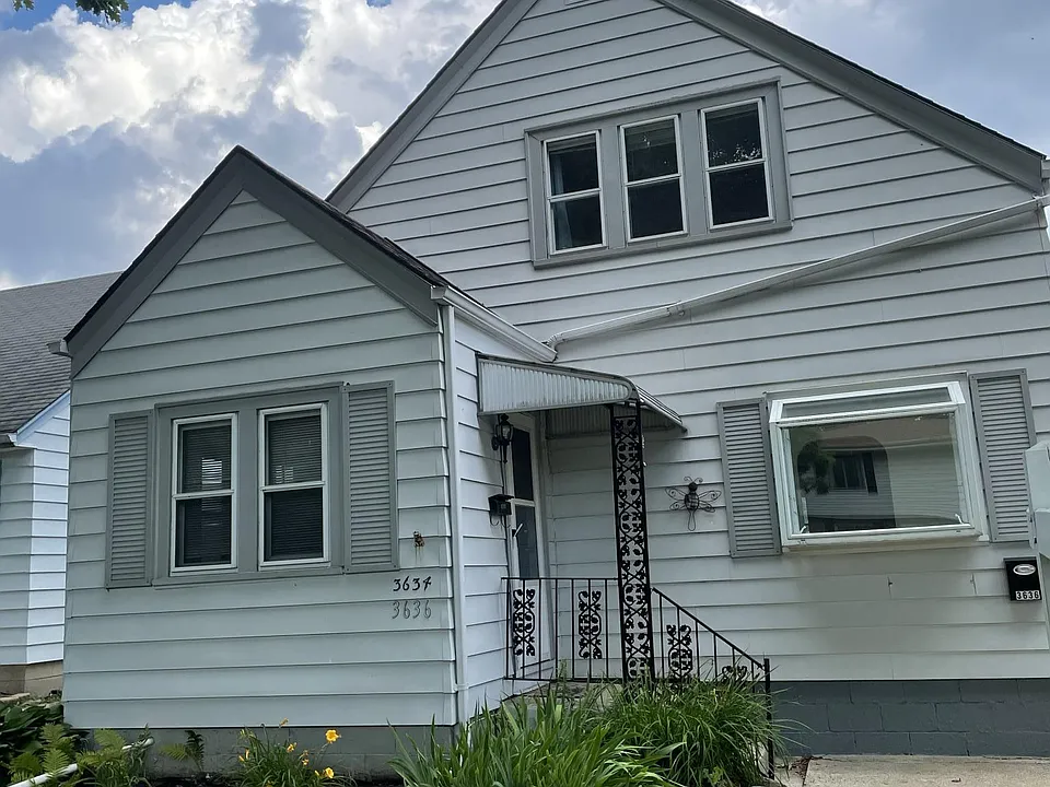 Exterior of lower unit/duplex