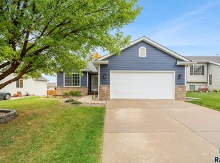 5700 W Boxwood St, Sioux Falls, SD 57107