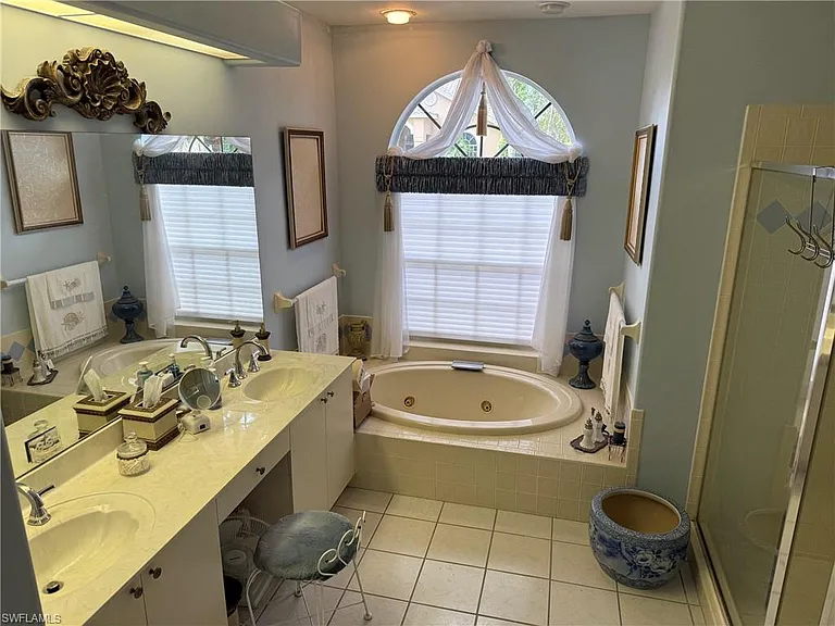 13781 Tonbridge Ct — Photo 11