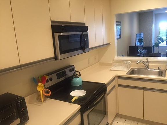 5th image of 1350 California St APT 207