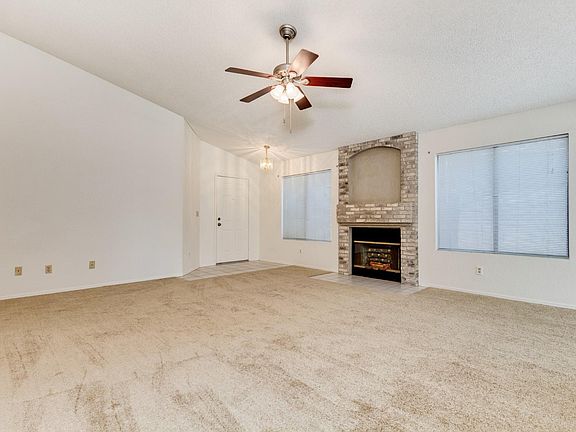 5th image of 109 S Cypress Ct