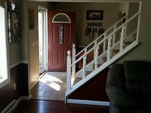 2nd image of 644 Carol Ln