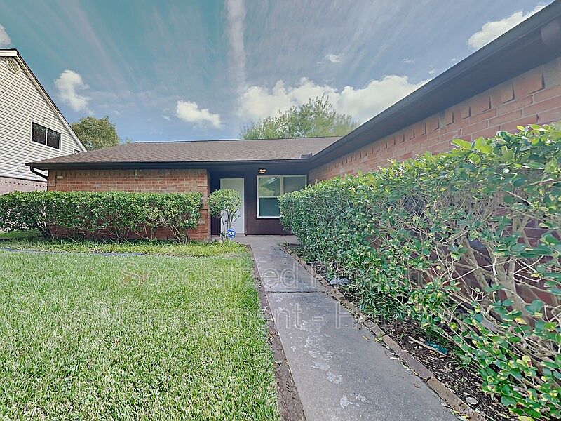 1st image of 16315 Quail Echo Dr