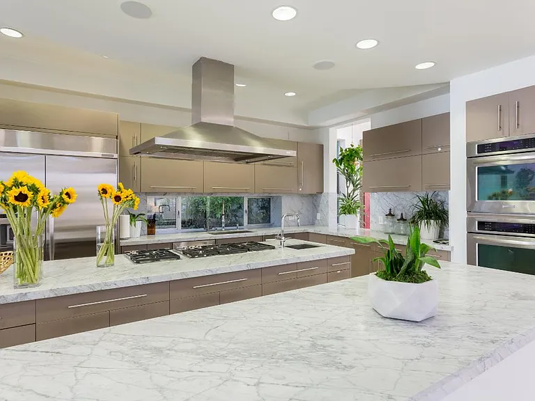 808 N La Jolla Ave — Photo 8