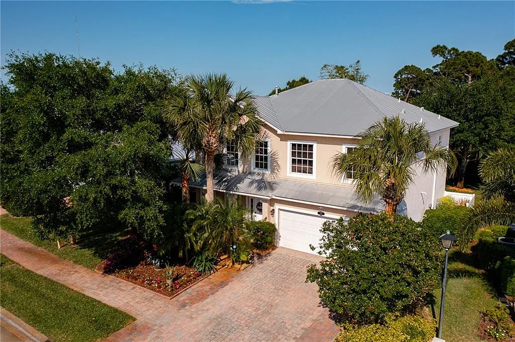 4 bed, 2831 sqft, $3,000 — Photo 3