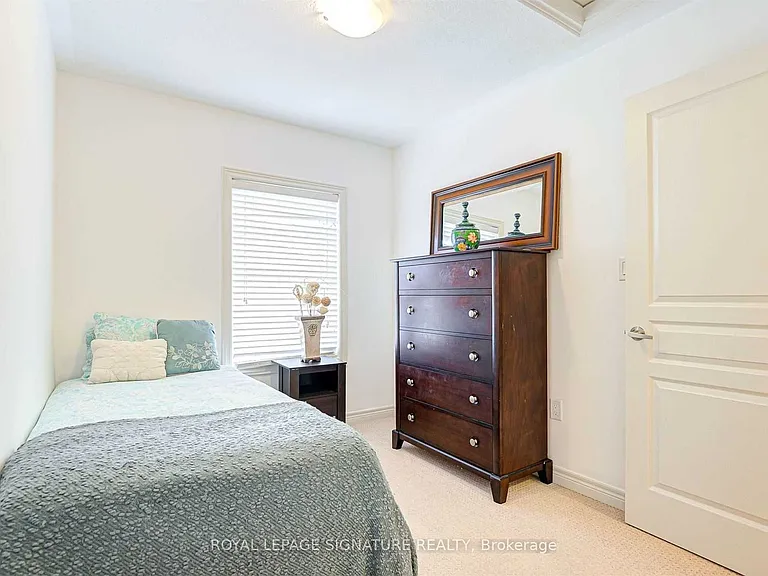 16 Whitehaven Ln #UPPER — Photo 17