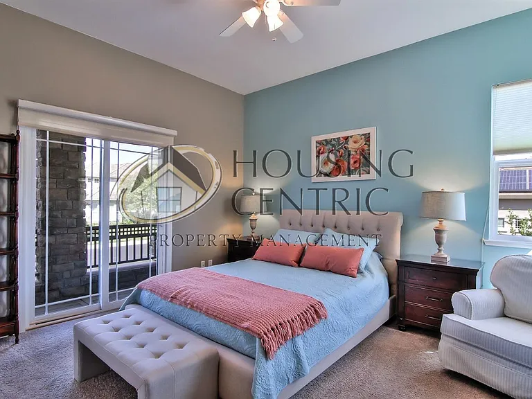 1323 Souza Dr — Photo 25