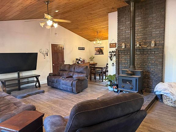 5th image of 7097 Shasta Forest Dr