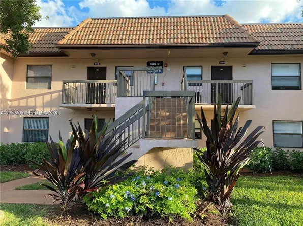 10468 NW 10th St #204, Pembroke Pines, FL 33026