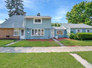 7824 White Ave, Lyons, IL