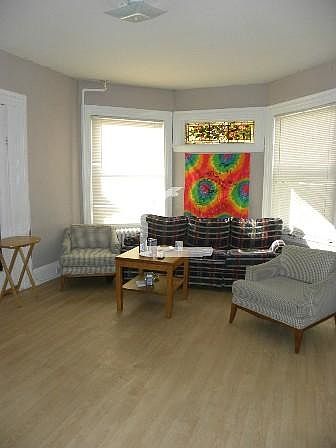 2nd image of 47 Ashford St #T2