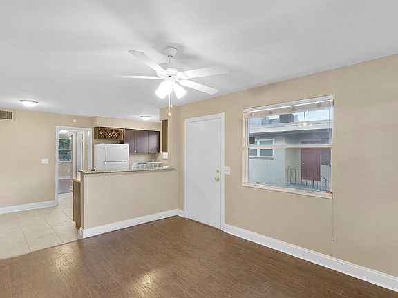 4th image of 169 E Davis Blvd APT 2