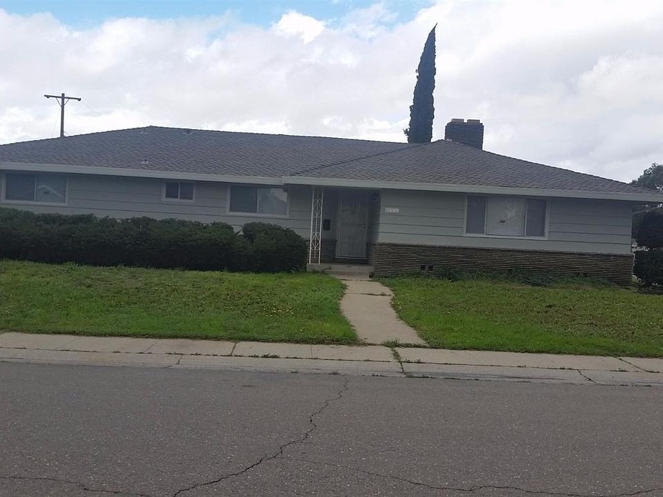 1st image of 7439 Court Pkwy