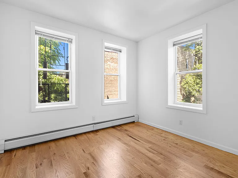 415 Baldwin Ave #1 — Photo 11