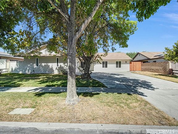 2nd image of 24835 Fourl Rd
