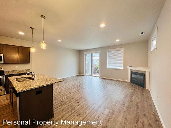 3rd image of 5824 NE 56th Pl