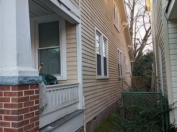 2nd image of 1310 Prentis Ave