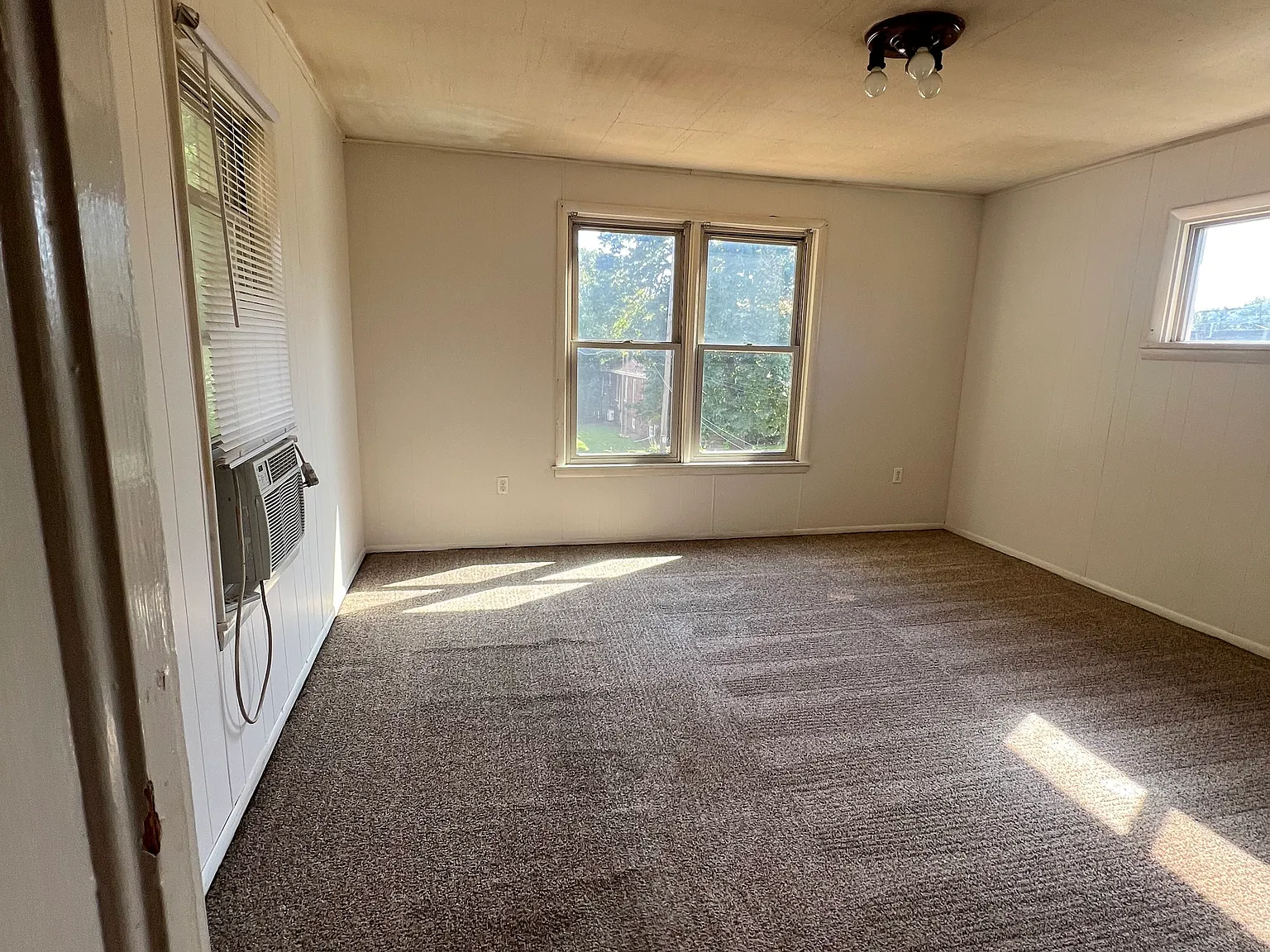 2 bed, 1368 sqft, $1,350 — Photo 4