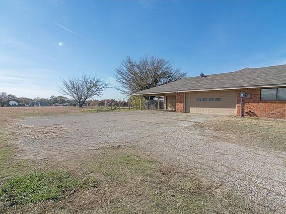 4th image of 1200 Pasewark Cir