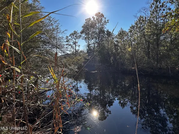 Sage St, Bay Saint Louis, MS 39520
