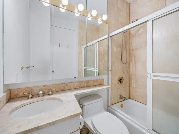 524 East 72nd Street image 16 of 20