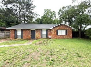 5712 Roxboro Dr, Montgomery, AL 36117