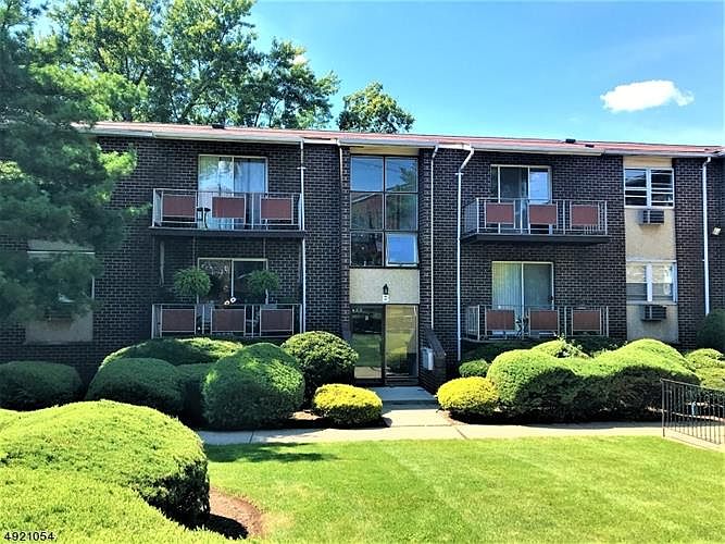 1st image of 421 Bloomfield Ave #B4-210