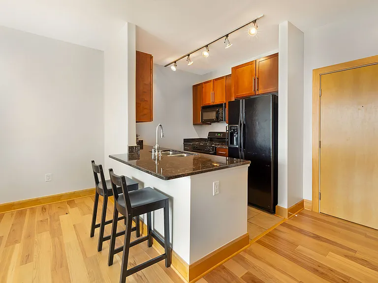 1550 E Royall Pl #403 — Photo 6