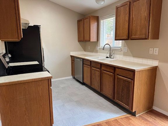 3rd image of 19810 Grassland Ct