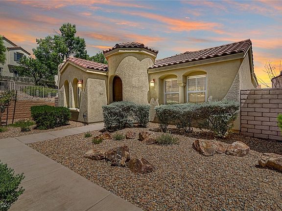 2nd image of 1021 Campo Seco Ct