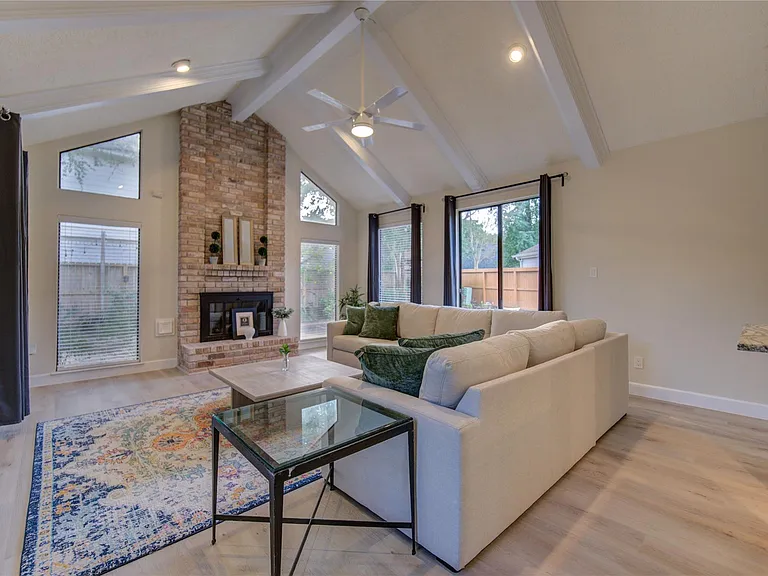 714 Last Arrow Dr — Photo 12