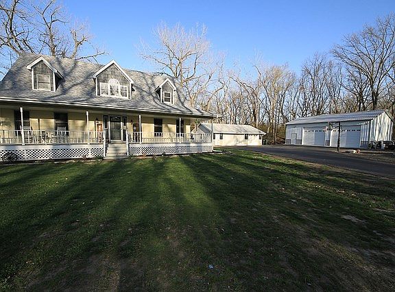 2nd image of 2880 N Lincoln Lake Dr