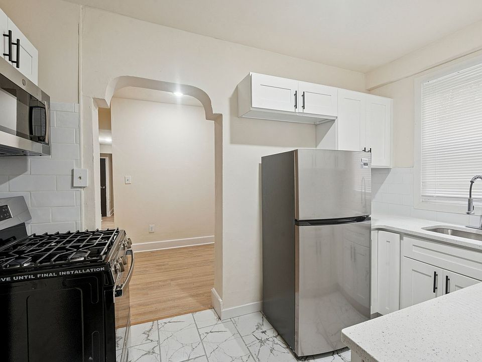 1st image of 5532 N Lawrence St #1