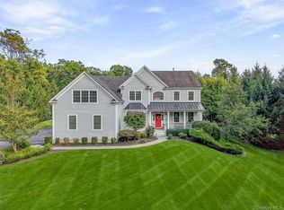 49 Ridgemont Dr, Hopewell Junction, NY 12533