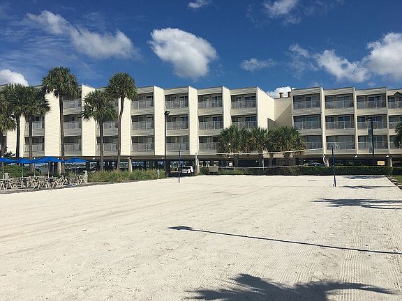 3rd image of 2506 N Rocky Point Dr #250