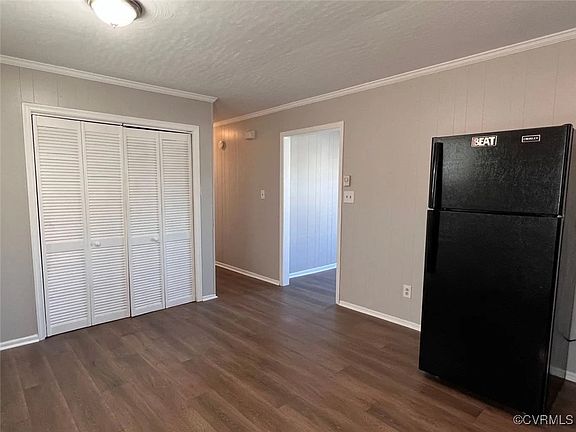 4th image of 20507 Hickory Ct