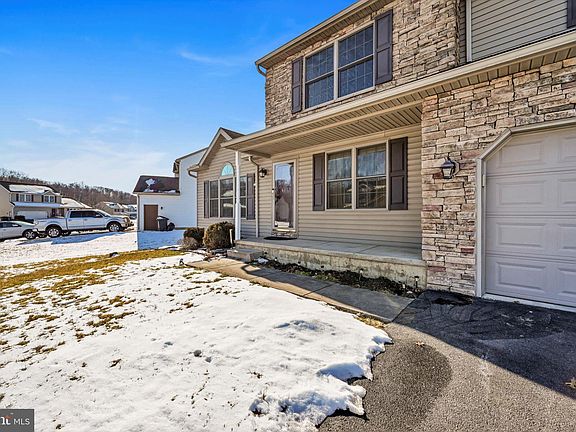2nd image of 132 Twin Creeks Dr #L-0064