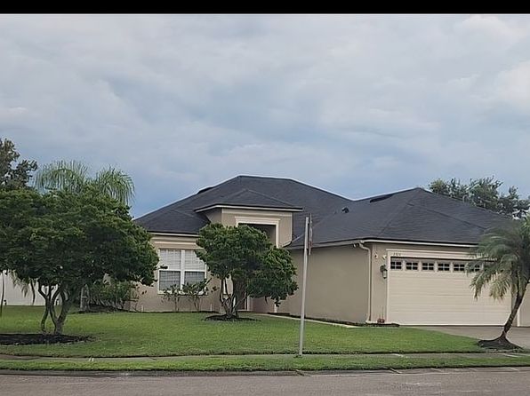 2304 Hamlet Cir