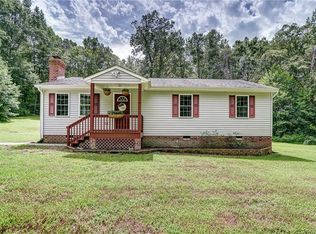 1699 W Chapel Dr, Mineral, VA 23024