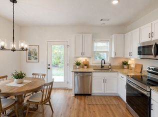 860 Levitan Dr, Columbia, TN 38401