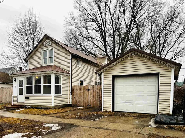 259 W 5th St, Richland Center, WI 53581