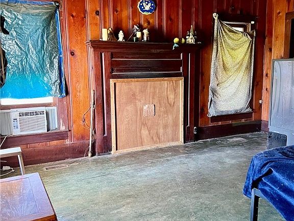 4th image of 522 Wire Rd