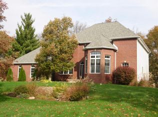5580 Birdie Dr, Wheatfield, IN 46392
