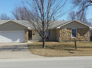 1125 S Ash St, Ottawa, KS 66067