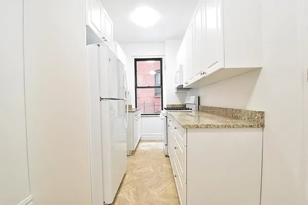 Rented by (Legacy) NY Quality Living Uptown | media 22